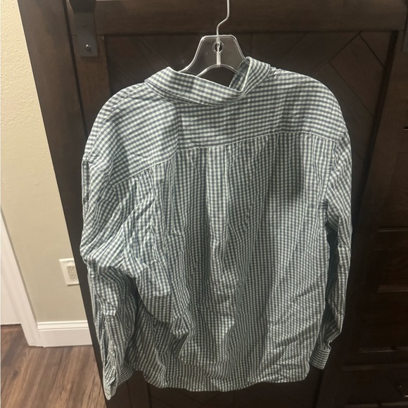 Men’s Vineyard Vines button down Whale Shirt sz L - Picture 2 of 3